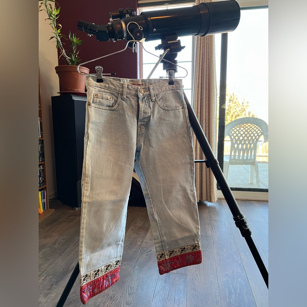 VINTAGE LONDON JEAN DRAGON DETAILED CAPRIS